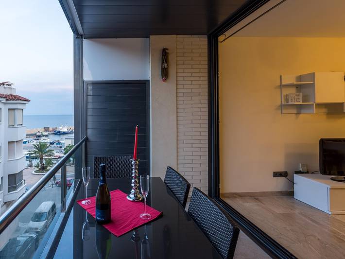 Appartement de vacances entier, Appartement avec terrasse et piscine à 100m plage in L'Ametlla de Mar, Costa Dorada
