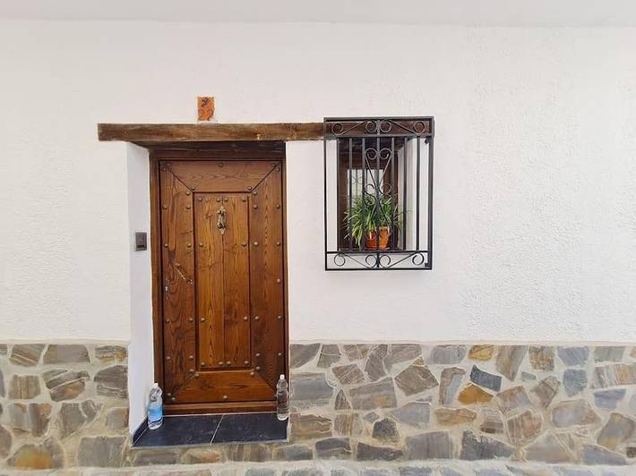 Apartamento para 8 personas, con Balcón además de Terraza y Vistas en Soportújar