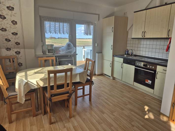 Ferienwohnung für 5 Personen, mit Ausblick und Balkon in Krummhörn - 2