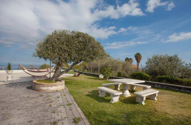 Villa pour 10 personnes, avec piscine ainsi que jardin et vue à Taormina - 3