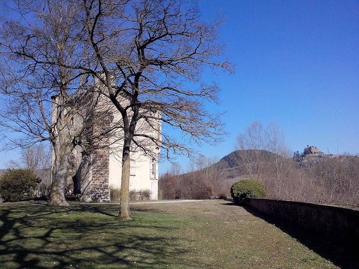 Chambre d’hôte pour 2 personnes, avec jardin, animaux acceptés à Coubon