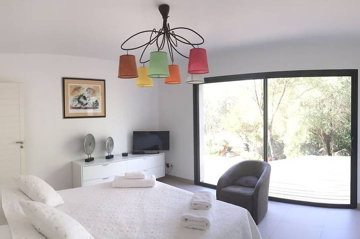 Moderne Familie, die Villa mit Pool 10 Minuten von den Stränden in Sotta, Sartène und Umgebung