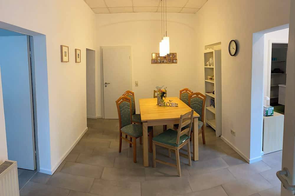 Ganze Wohnung, Klosterblick Ferienwohnung in Doberlug-Kirchhain, Naturpark niederlausitzer heidelandschaft (Brandenburg)
