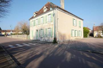 Gîte pour 4 personnes, avec jardin à Sainpuits