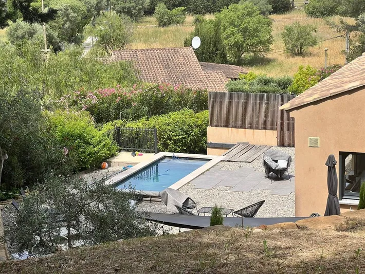 Chalet para 6 personas, con terraza y vistas además de piscina y jardín - 1