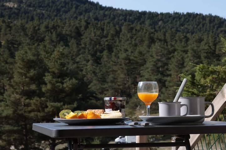 Gîte pour 2 personnes, avec jardin à Gréolières - 3