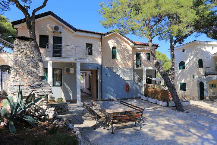 Gîte pour 5 personnes, avec balcon/terrasse, animaux acceptés à Rogoznica - 3