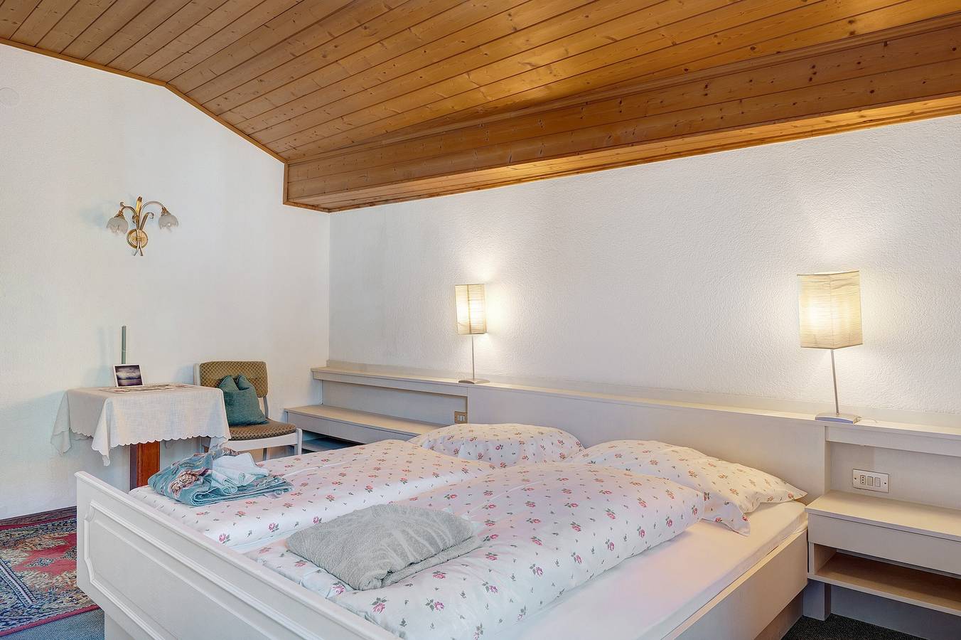 Bioboerderij Toellerhof 'Kamer 6' met bergzicht, gedeeld zwembad en wifi, foto 14