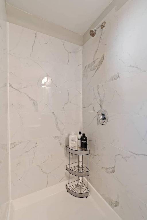 Tiny House Jewel in Brockport! in Ontariosee