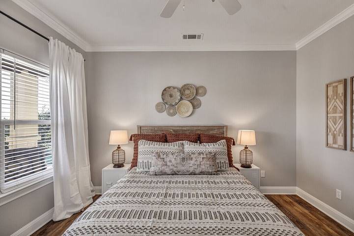 Vacation rental for 14 people, with balcony and hot tub in Lago Vista