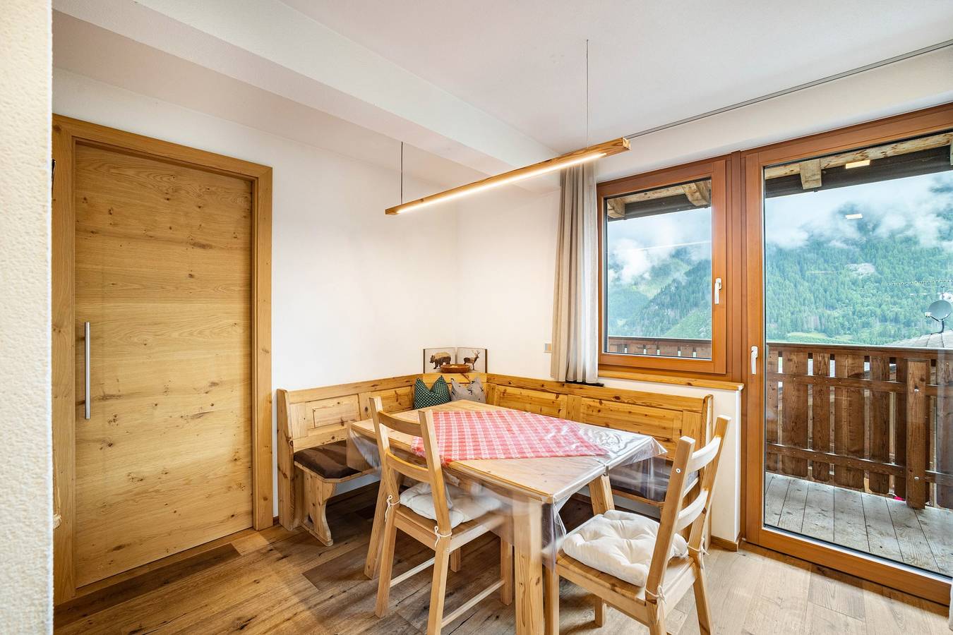 Entire apartment, Apartment 'Mountainfarm Innertrein Natur' with Mountain View, Shared Garden and Wi-Fi in Steinhaus (Ahrntal), Ahrn Valley