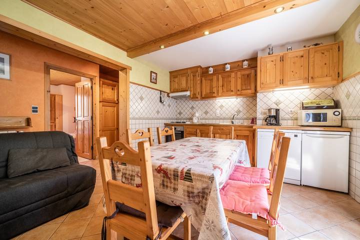 Ganze Wohnung, Ferienwohnung 'Chénives 2 - Morzine' mit Bergblick, Privatem Garten und Wlan in Morzine, Les Portes du Soleil