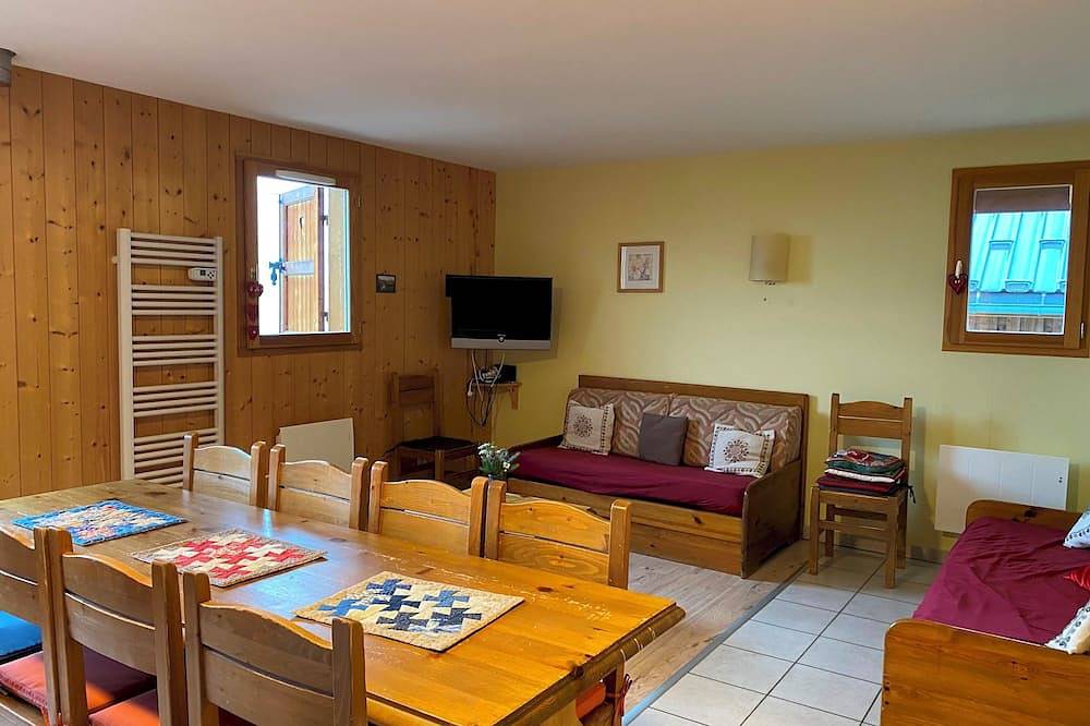Entire apartment, Travelski home classic - La Fontaine du Roi in Saint-Jean-d'Arves, Saint-Jean-de-Maurienne region