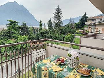 Gîte pour 3 personnes, avec balcon ainsi que vue sur le lac et vue, animaux acceptés à Lovere