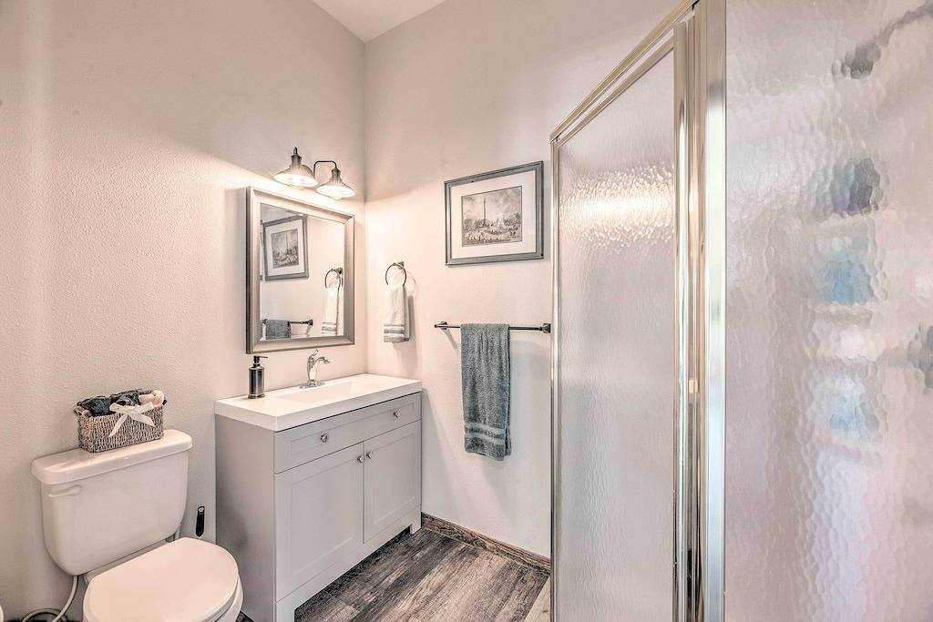 Modern Mtn Home w/ Sports Court, Near Alto Lake! in Alto, Ski Apache