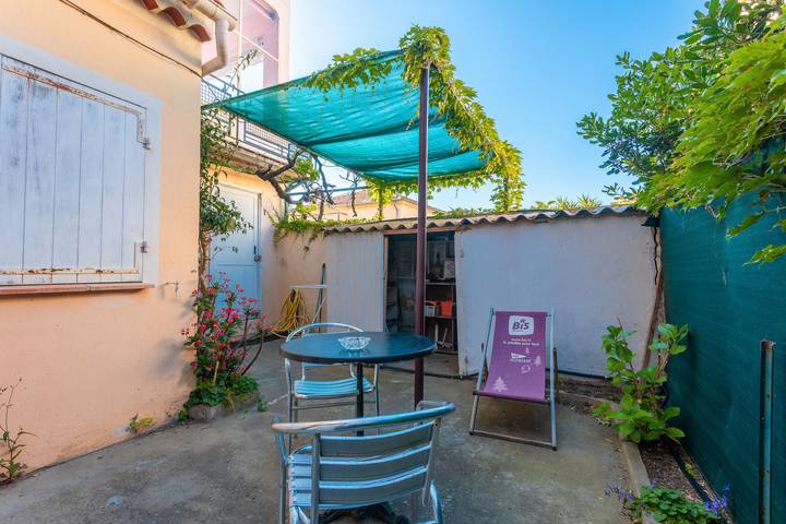 Location de vacances pour 2 personnes dans Le Lavandou