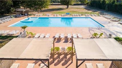 Camping pour 6 personnes, animaux acceptés dans le Luberon