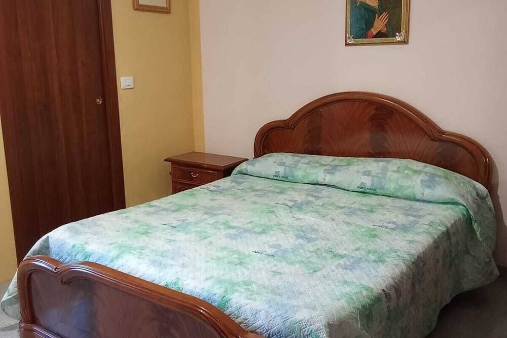 Country house set in a peaceful valley 20 minutes from the city of Agrigento. in Santa Elisabetta, Province de Agrigento