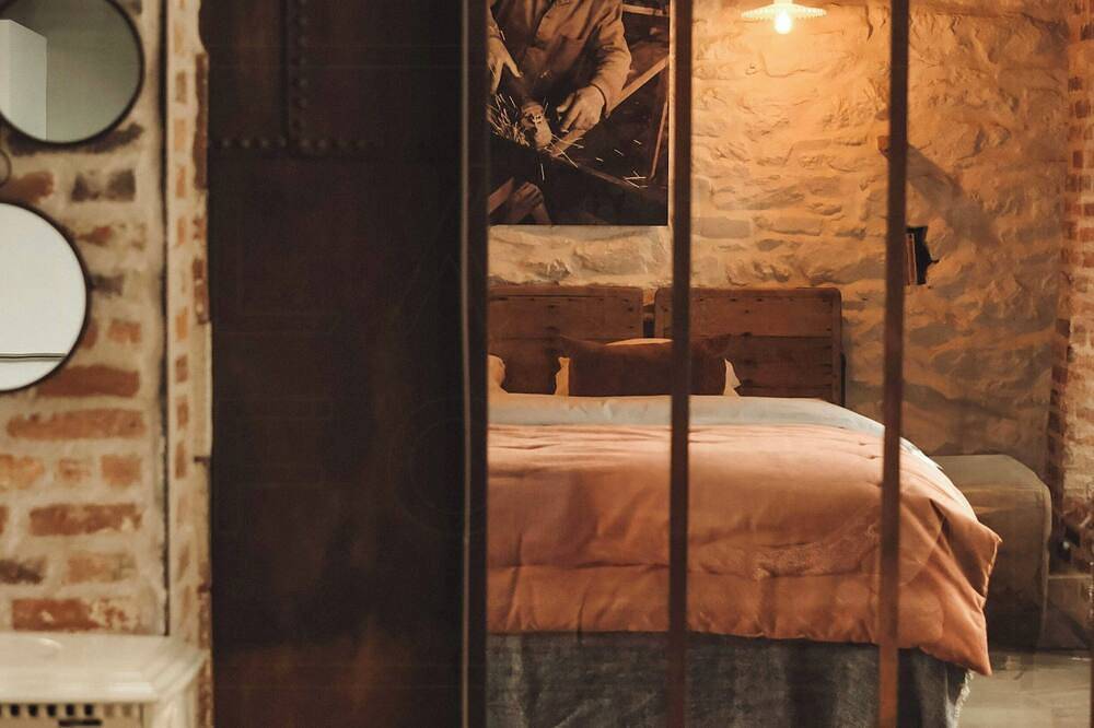Künstlerscheune in der Nähe von Châtelaudren in Plélo, Côtes-d'Armor