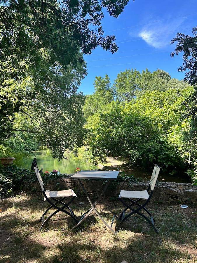 Location de vacances pour 6 personnes, avec Terrasse et Jardin ainsi que Piscine et Vue sur le lac à Le Cannet-des-Maures - 4