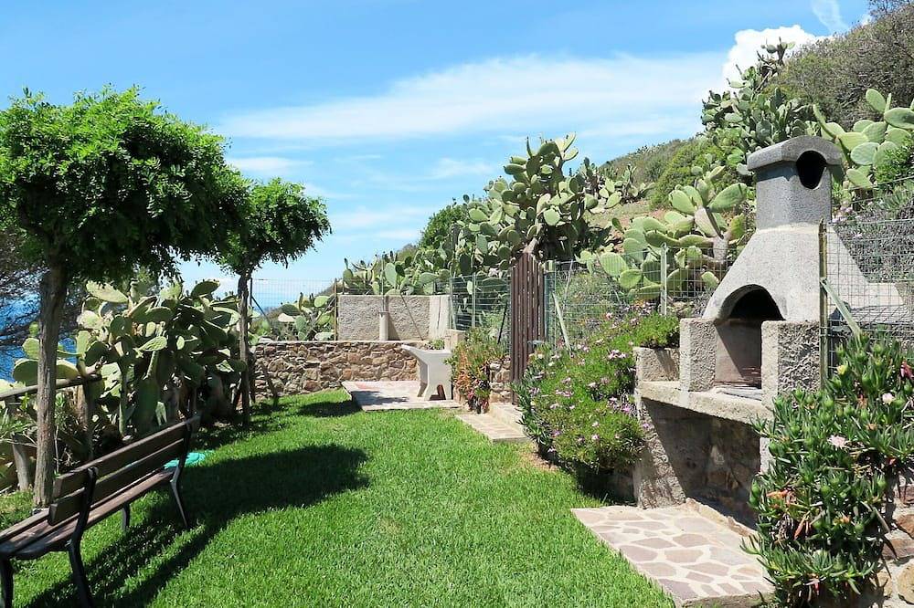 Ganze Wohnung, Angenehme Wohnung für 4 Leute mit  W-Lan, Tv, Terrasse und Parkplatz in Innamorata, Elba