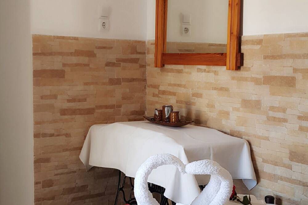 Yota's Studio im Zentrum von Poros in Poros Stadt, Poros