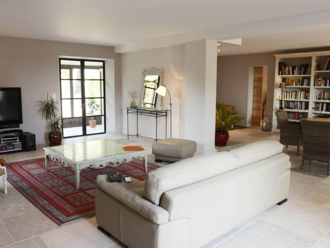 Ganze Wohnung, Villa mit privatem Pool, Cabrieres-d Avignon in Cabrières-d'Avignon, Regionaler Naturpark Luberon