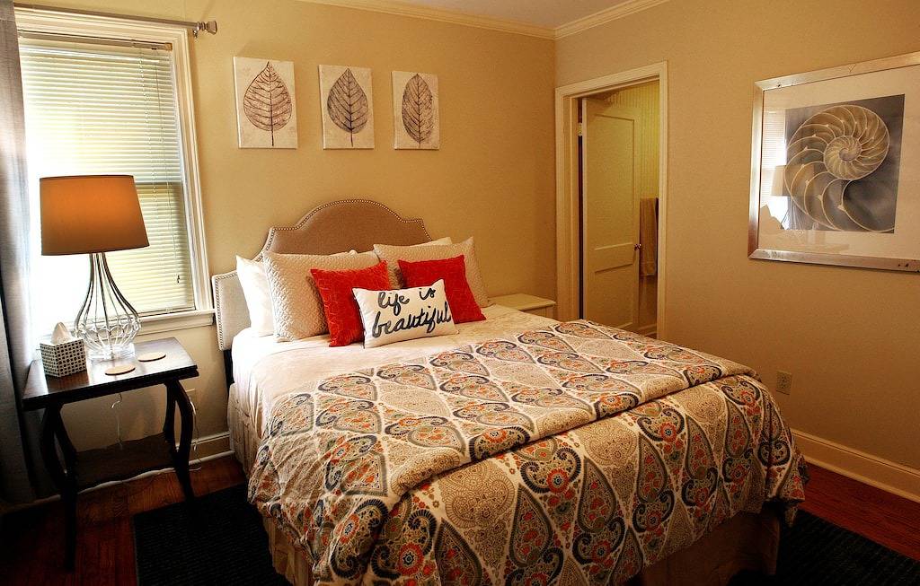 Ganze Wohnung, Charmantes und gemütliches Wohnen im Brown Door Cottage in Memphis, Tennessee