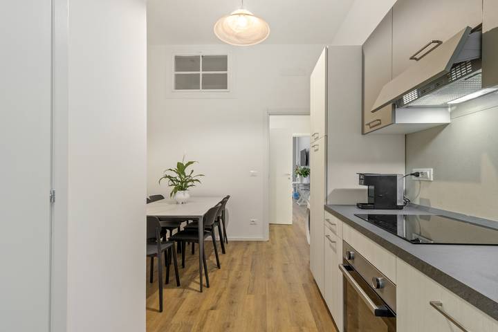 Ganze Wohnung, Tiffany - Netflix, Disney, per 8pp con Garage Box in Triest, Triest Provinz