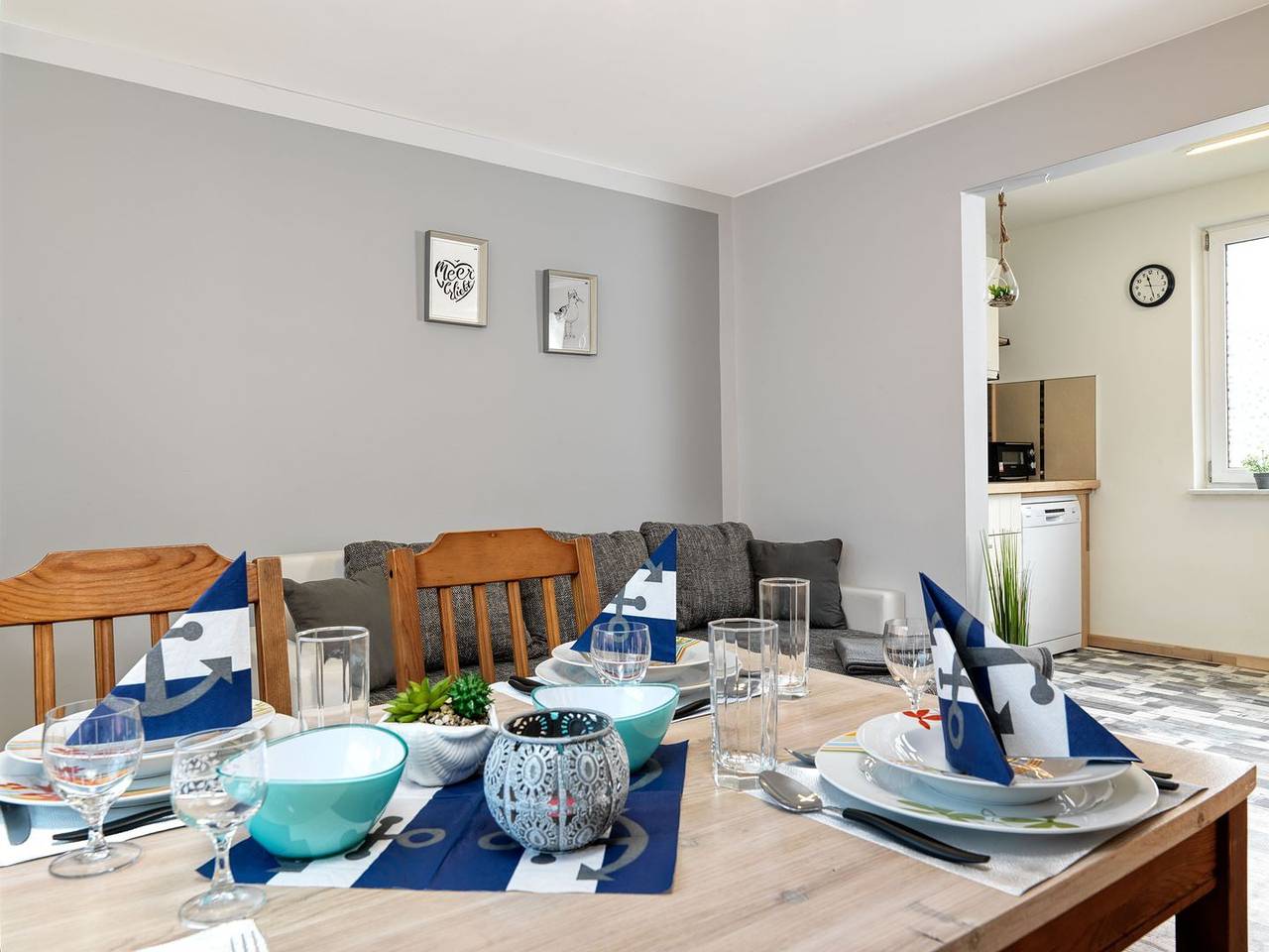 Ganze Wohnung, App. Inselbude - Kleine moderne Ferienwohnung im Hause der Eigentümer mit separatem Zugang. in Kirchdorf (Poel), Nordwestmecklenburg (Wismar und Umgebung)