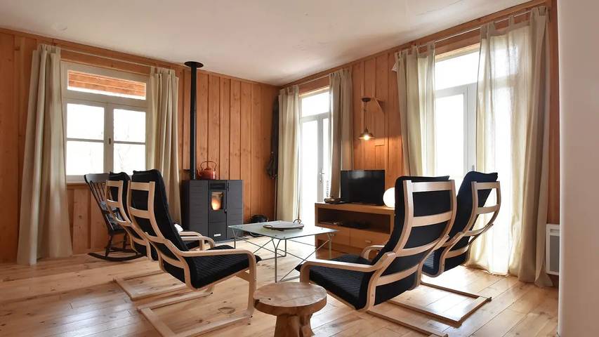 Appartement de vacances pour 6 personnes, avec piscine et jardin dans Saône-et-Loire - 2