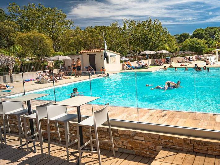 Camping Parc Mogador - Mobilhome 4 personnes - Caraïbe - 24m² - 2 chambres in Sanary-sur-Mer, Côte méditerranéenne (France)