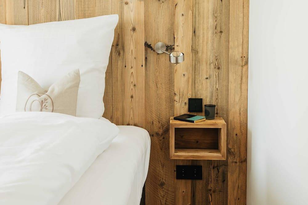 Entire apartment, Ferienappartment Lederhosn - Alpenseensucht Natur-ferienappartements in Bad Wiessee, Bavarian Alps