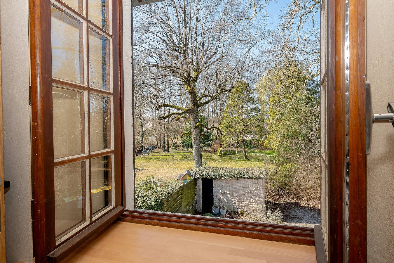 Entire apartment, Apartment 'Kali-Milo' with Shared Garden and Wi-Fi in Saint-Romain-de-Jalionas, La Tour-du-Pin region