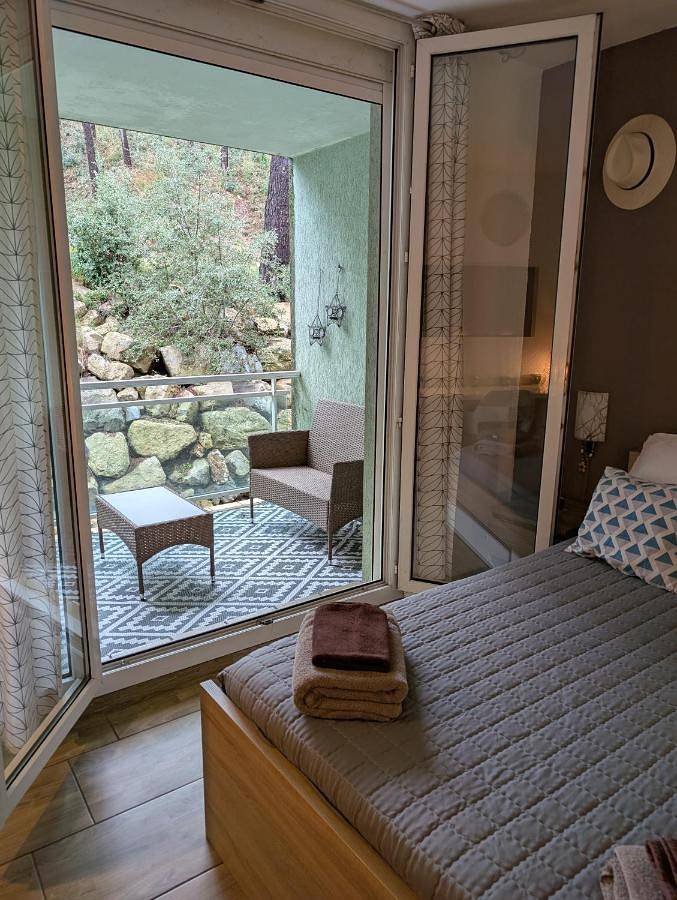 Appartement entier, Two-Bedroom Apartment in Saint-Gély-du-Fesc, Côte méditerranéenne (France)