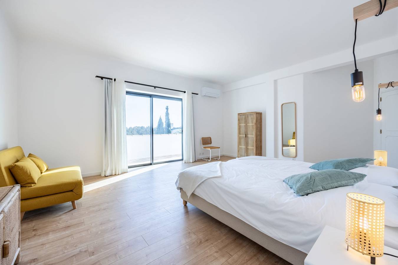 Villa Miramar com vista para o mar em Fortaleza - T2 com piscina privada in Parque Natural do Sudoeste Alentejano e Costa Vicentina