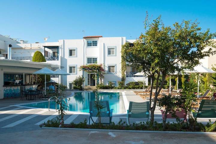 Vakantieappartement voor 5 personen, met Terras en Tuin in Chersonissos