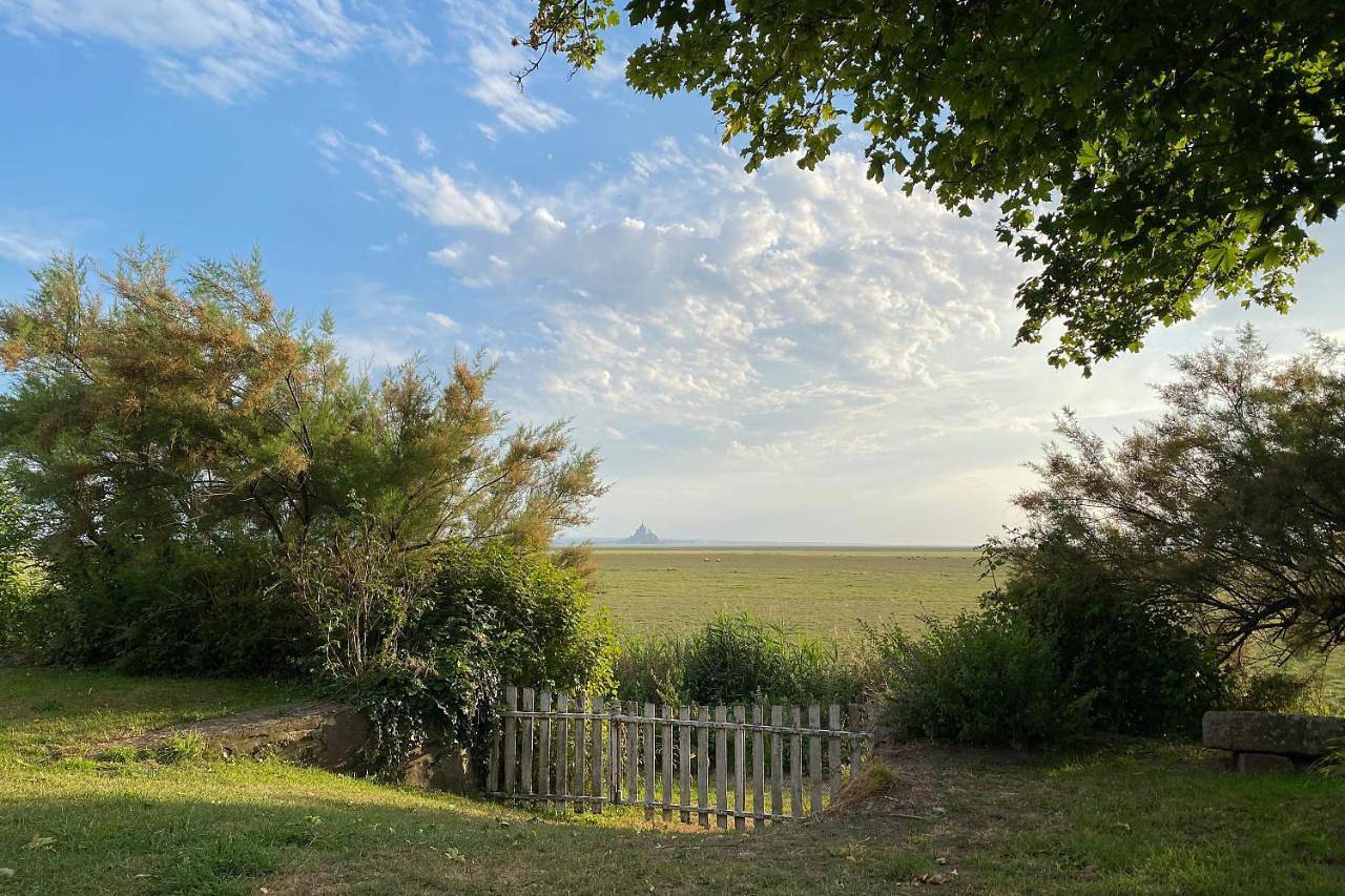 Entre Mont St Michel et Merveille in Vains, Baie du Mont-Saint-Michel