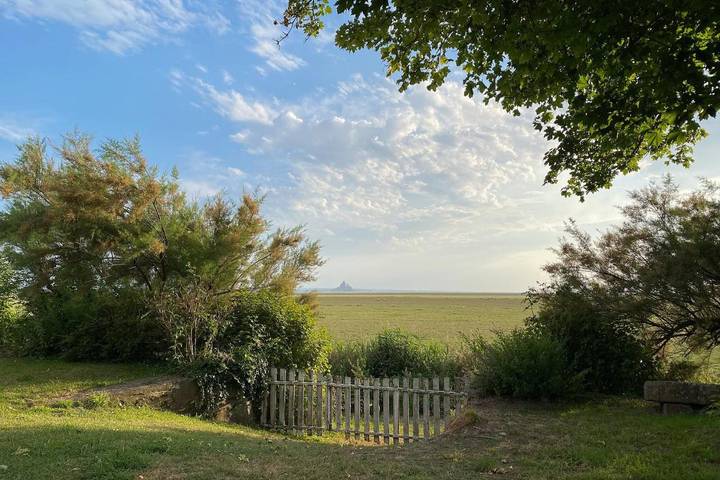 Gîte pour 2 personnes, avec vue et jardin, animaux acceptés à Vains - 2
