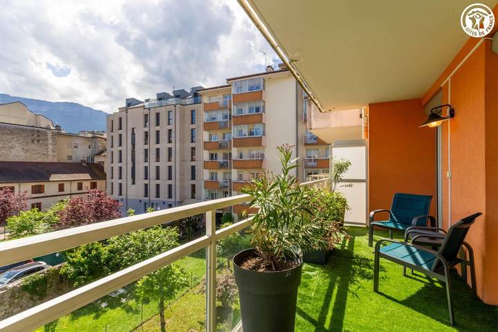 Gîte pour 3 personnes, avec terrasse à Aix-les-Bains - 2