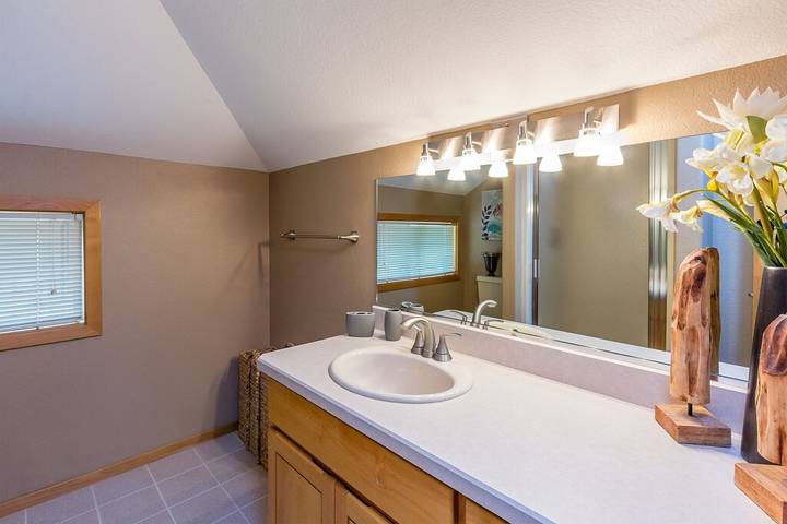 Vacation rental for 12 people, with hot tub and terrace, with pets in Sunriver