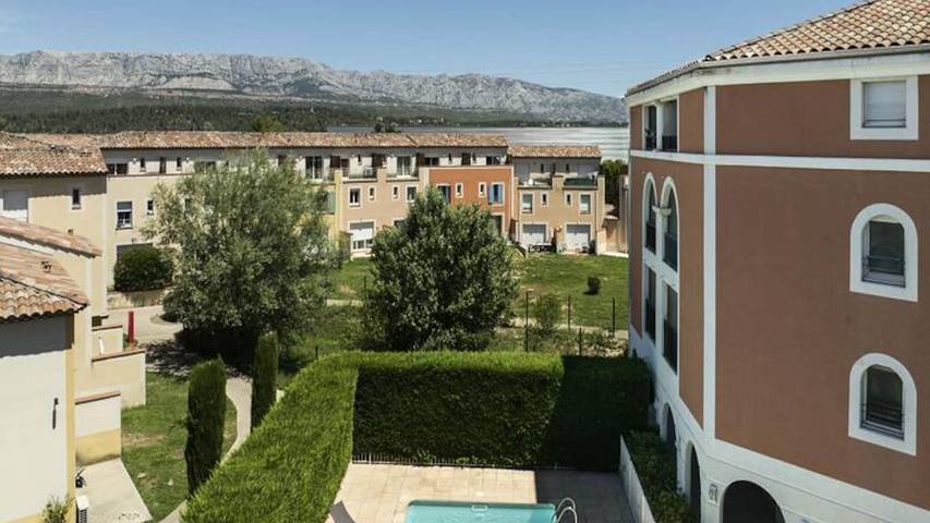 Location de vacances pour 4 personnes, animaux acceptés à Rousset