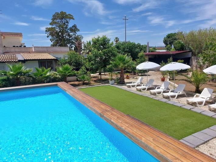 Appartamento vacanze per 2 persone, con Terrazza e Giardino nonché Piscina a Siracusa