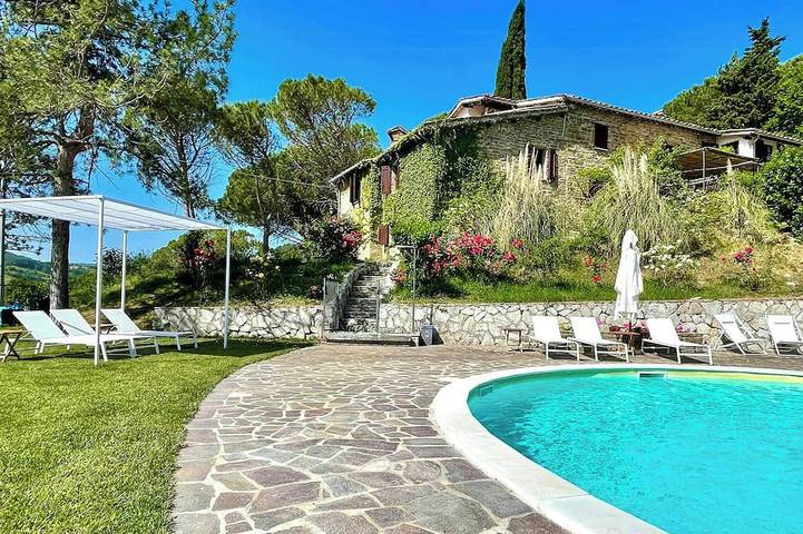 Ferienhaus für 4 Personen, mit Pool und Garten - 1