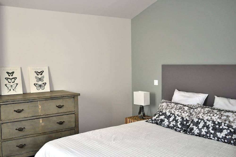 New Roussillon: Seasonal Rental Garance in Roussillon, Parc naturel régional du Luberon