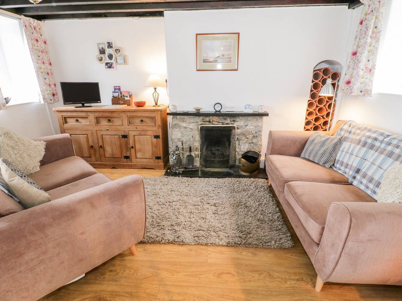 Bron Heulog Cottage in Red Wharf Bay, Isle of Anglesey