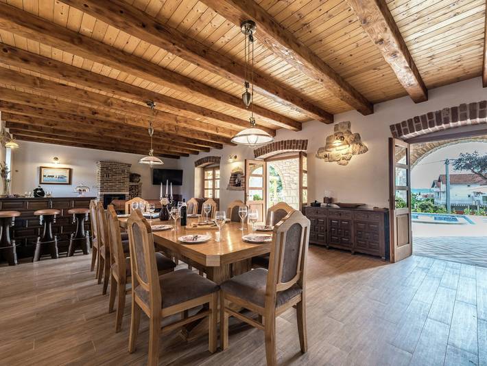 Villa für 10 Personen, mit Terrasse und Pool sowie Sauna in Sukosan - 4