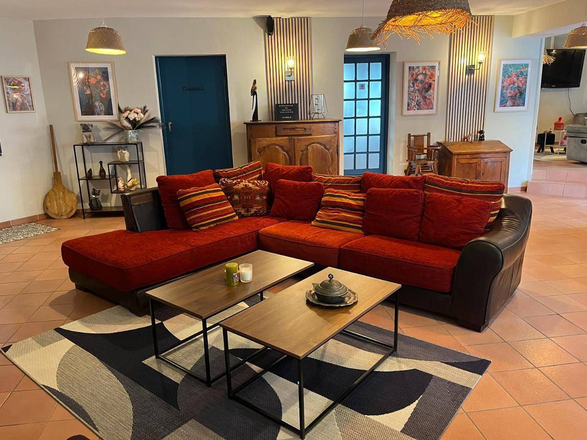 Appartement entier, Three-Bedroom Apartment in Lavelanet, Ariège