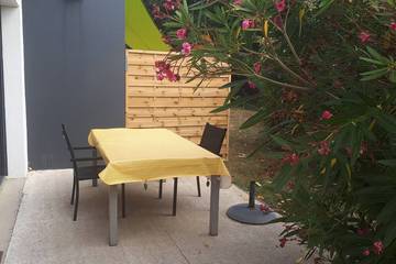 Gîte pour 3 personnes, avec terrasse à Le Fenouiller