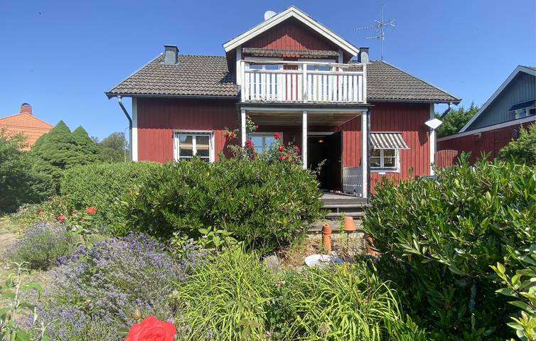 Ferienhaus für 8 Personen, mit Garten in Kalmar